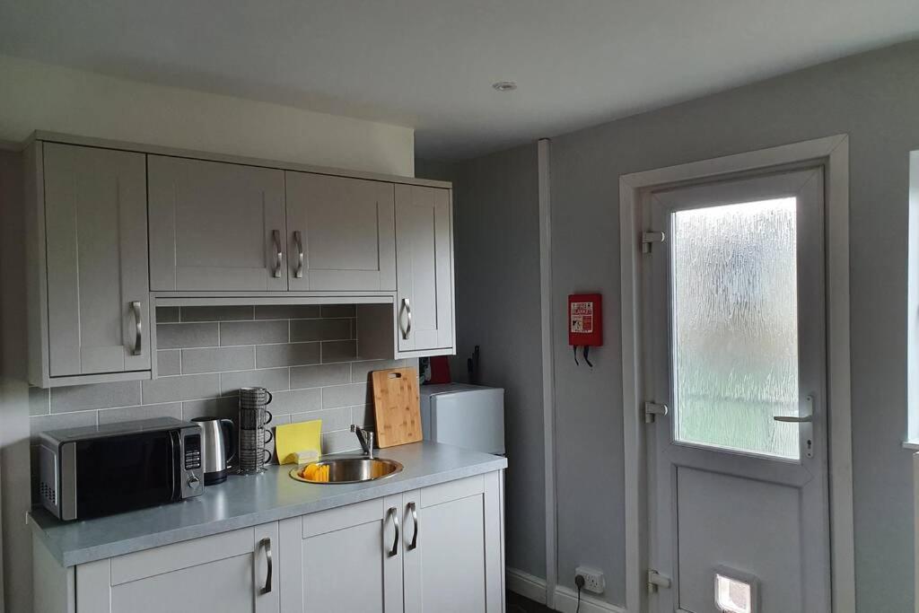 Cosy, Quirky, Comfy 'N' Chic House- Apartamento Swindon Exterior foto